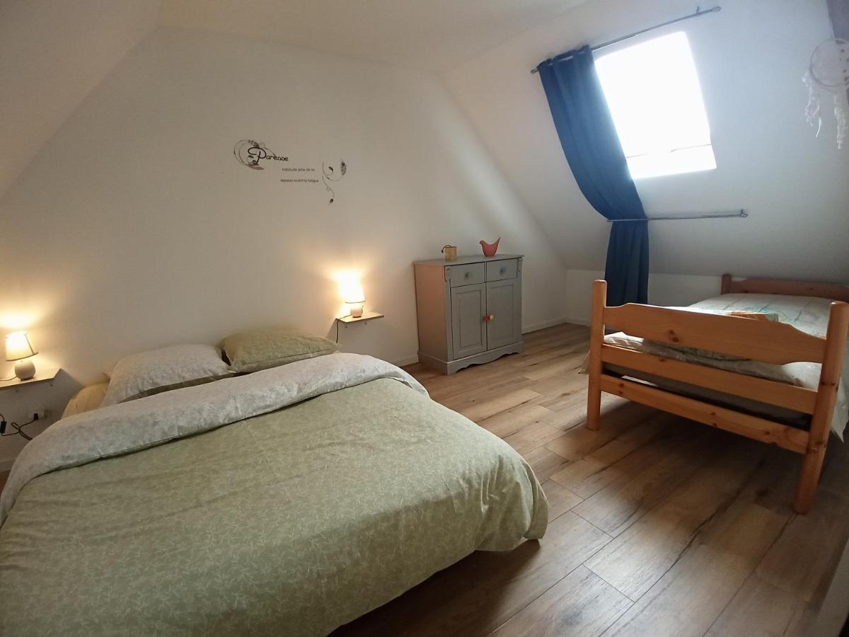 Maison familiale à la campagne La Chapelle-du-Bourgay Esterno foto
